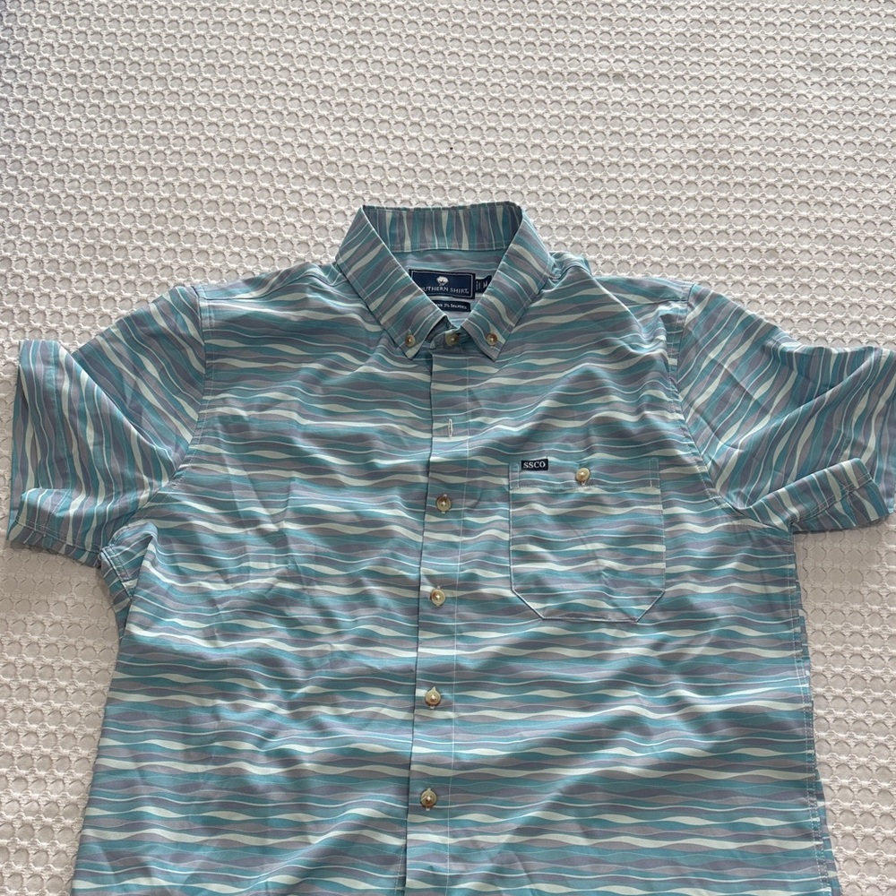 Simply Southern Aqua and White Wave-Pattern Short Sleeve Button-Down Men’s